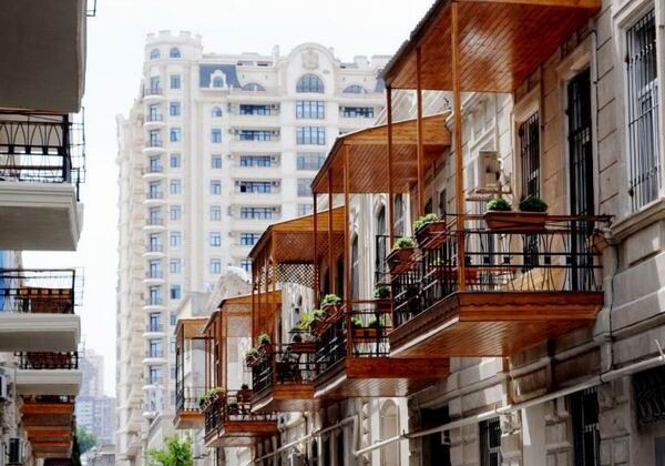 В Баку появилась необычная туристическая улица (Фото)
