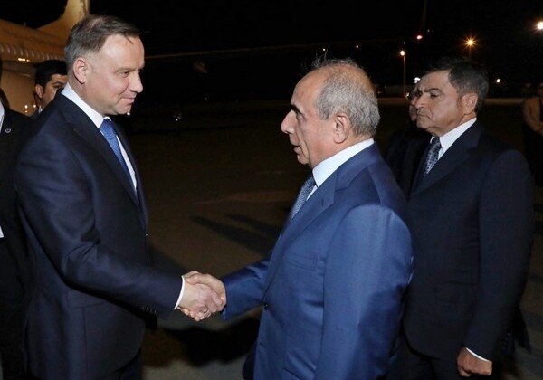 Президент Польши прибыл с визитом в Азербайджан (Фото)