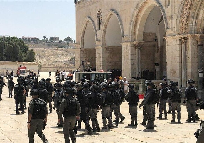 Полиция Израиля применила силу в районе мечети «Аль-Акса»