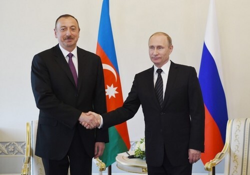 Президенты Азербайджана и России провели телефонные переговоры