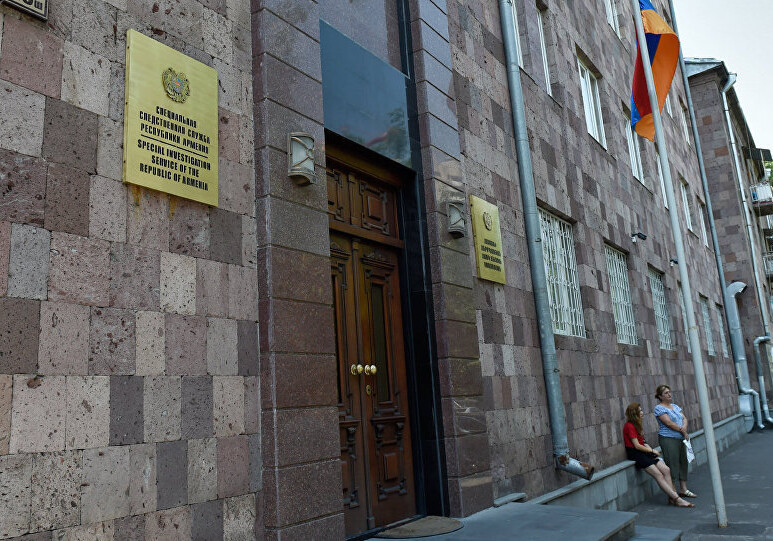 В Армении по подозрению в убийстве задержан бывший замкомандующего ВВ 