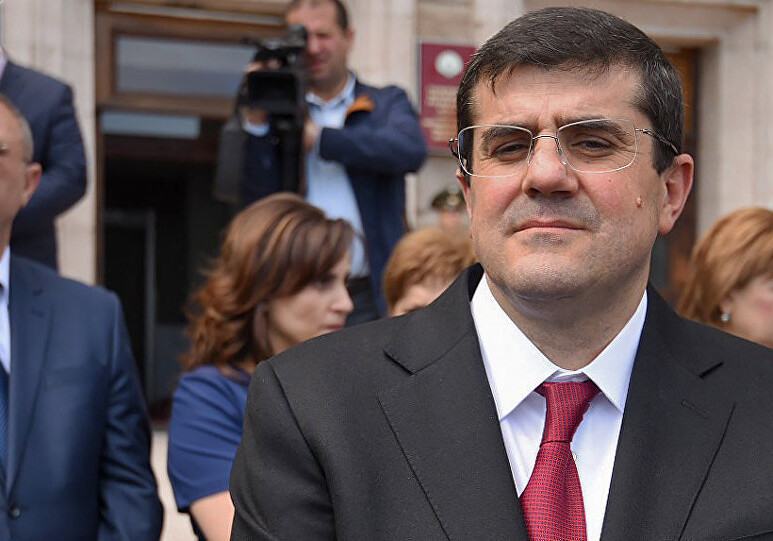 «Под прицелом» Пашиняна: премьеру Армении нужен партнер на посту «главы» Карабаха