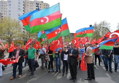 Названо число диаспорских организаций азербайджанцев