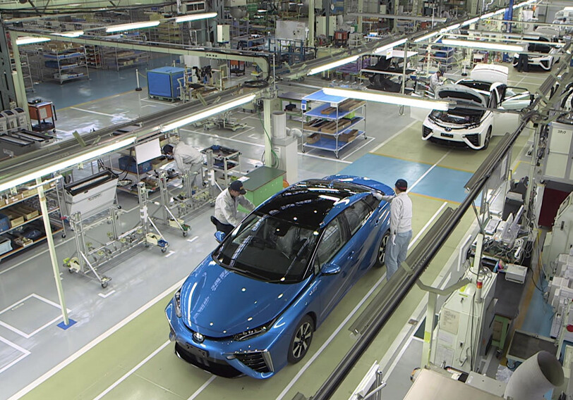 Toyota анонсировала появление новых функций безопасности (Видео)