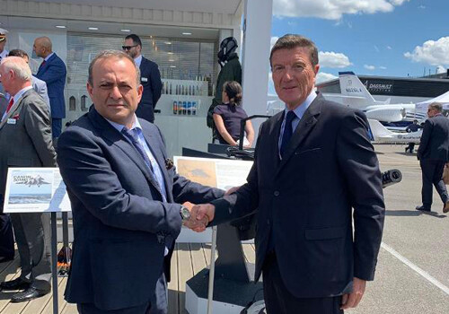 Азербайджан и Франция будут совместно производить бронетехнику и системы радиолокации