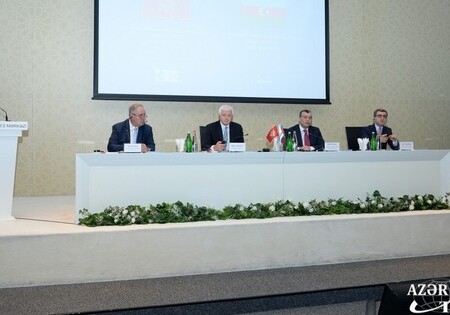 Азербайджано-черногорский бизнес-форум прошел в Баку (Фото)