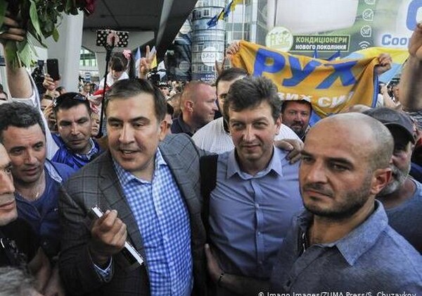 ЦИК Украины зарегистрировал кандидатов партии Саакашвили на выборах в Раду
