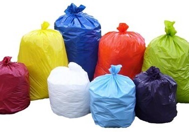 Жителям одного из районов Баку раздадут разноцветные пакеты для мусора (Фото)