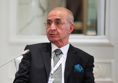 Хикмет Четин: «Азербайджан является центральным актором в регионе и за его пределами»