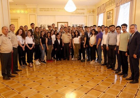 Закир Гасанов встретился с участниками программы молодых лидеров (Фото-Видео)