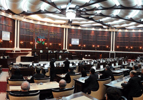 Парламент Азербайджана принял поправки в госбюджет-2019