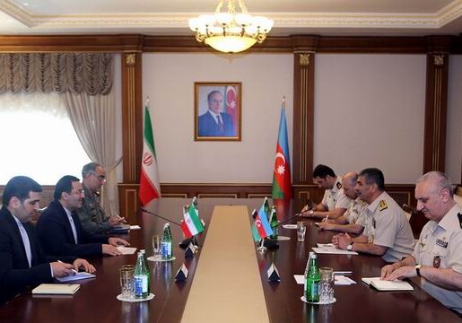 Министр обороны Азербайджана встретился с новым послом Украины (Фото)