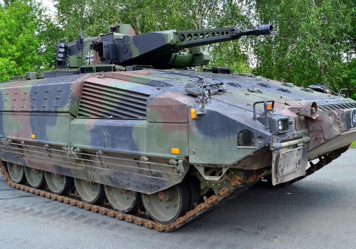 Новейшую немецкую боевую машину Puma назвали «бездонной бочкой»