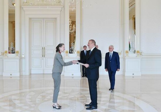 Президент Азербайджана принял верительные грамоты новоназначенного посла Швейцарии (Фото-Обновлено)