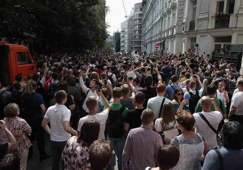 МВД назвало число участников несогласованной акции в Москве - задержано 295 человек (Видео)