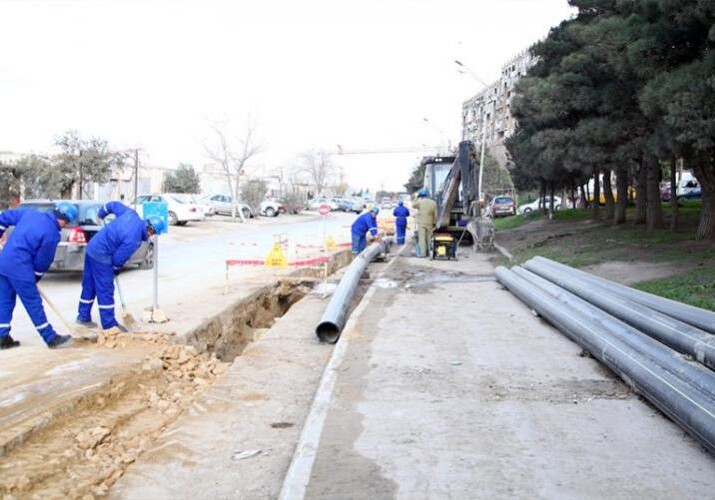 Начался ремонт на газопроводе в зоне оползня на дороге Баку-Сумгайыт