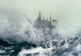 SOCAR эвакуировала около 700 нефтяников из-за ухудшения погодных условий
