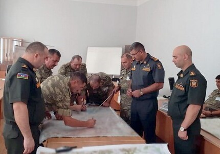 В частях ВС Азербайджана начались командно-штабные учения (Фото)