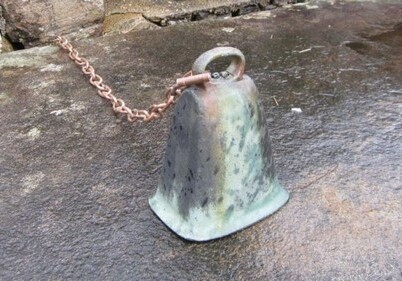 Из шотландского монастыря украли «проклятый» колокол