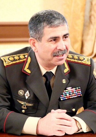 Закир Гасанов поздравил азербайджанских военных с Гурбан байрамы