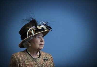 Королева Елизавета разочаровалась в британских политиках
