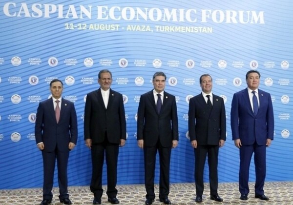 В Авазе начал работу первый Каспийский экономический форум (Фото)