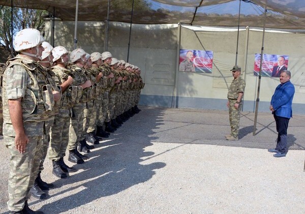 Министр обороны Азербайджана посетил передовые подразделения (Фото-Видео)