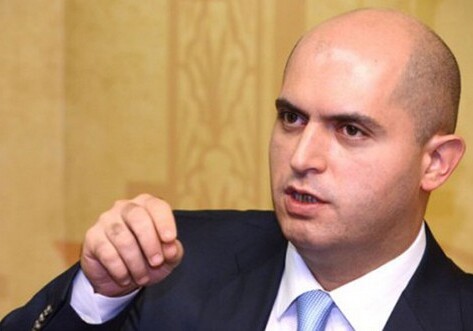 Ашотян Пашиняну: «Вы продолжаете представлять Армению за рубежом на дилетантском уровне»