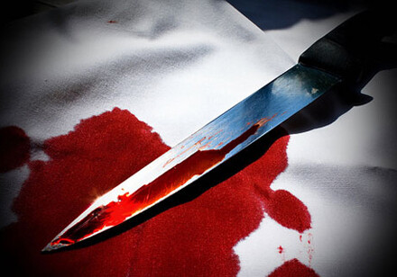 В Гобустане мужчина ударил ножом сестру и брата из-за дележа имущества