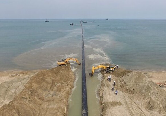 Сточные воды больше не будут сливать в Каспий (Фото)
