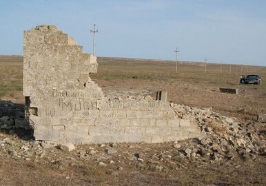 Кладбище и мавзолей периода Ширваншахов разрушены вблизи Баку (Фото)
