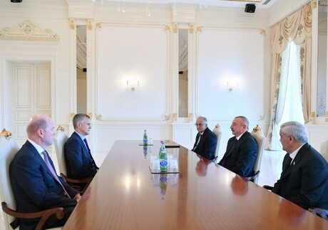 Президент Азербайджана принял председателя Совета директоров BP(Обновлено)