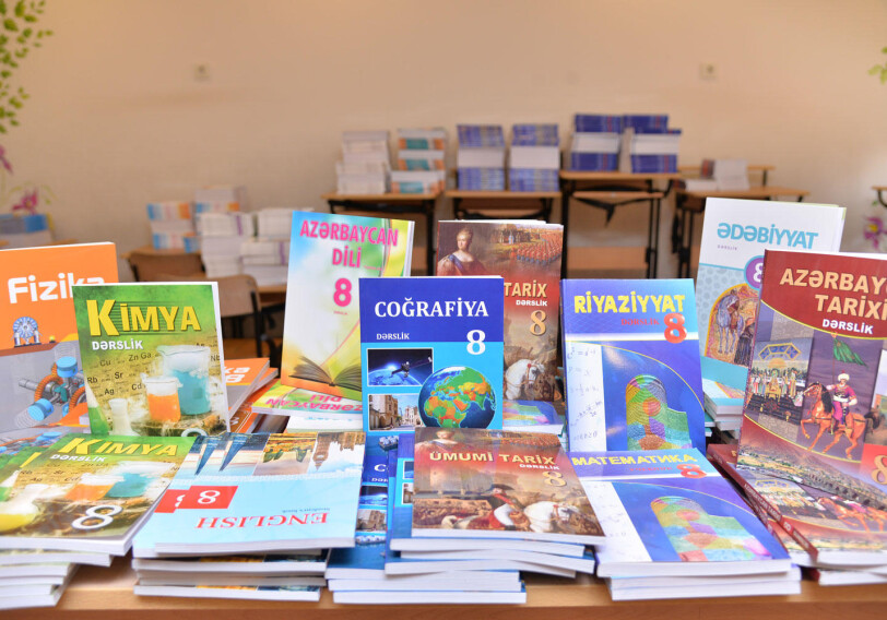 В школах Азербайджана завершилась выдача учебников - Рекомендации ученикам и их родителям