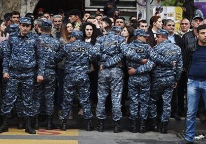 Сторонники Кочаряна проводят в Ереване акцию протеста
