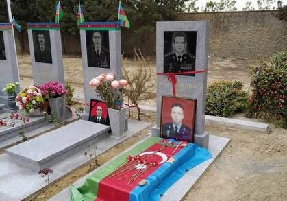 Изготовлено надгробие пилота Рашада Атакишиевa (Фото)