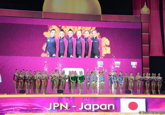 Команда Японии завоевала «золото» чемпионата мира в Баку в групповых упражнениях с 5 мячами