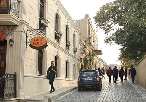 Баку входит в Топ-5 городов для осенних путешествий россиян
