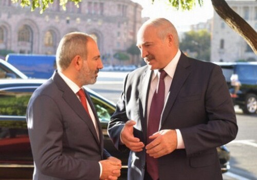 Лукашенко Пашиняну: «Президент Азербайджана еще с давних времен мой хороший друг»