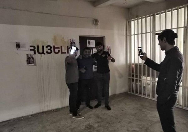 В Армении совершено нападение на редакцию пресс-клуба – Союз журналистов РА назвал это посягательством на свободу слова