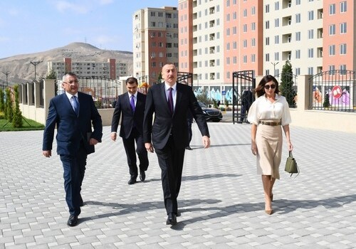 Президент Азербайджана принял участие в открытии жилого комплекса «Гобу Парк-2» (Фото-Обновлено)