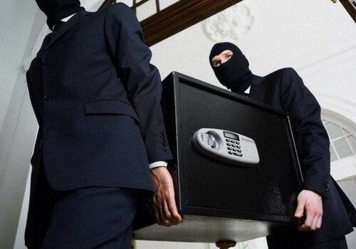 В Баку из офиса крупной компании похищен сейф с деньгами