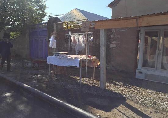 В Шамкире пресечена продажа десятков кг мертвечины (Фото)