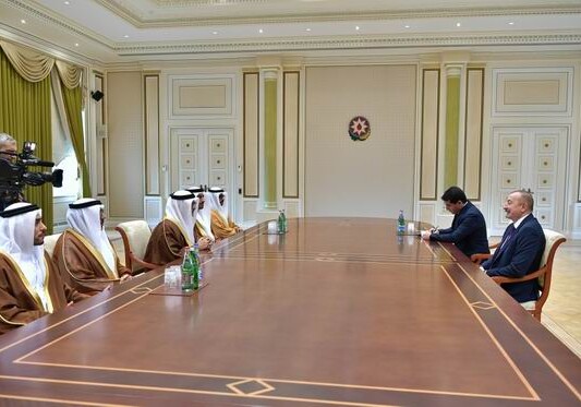 Ильхам Алиев принял делегацию под руководством государственного министра иностранных дел ОАЭ (Фото)