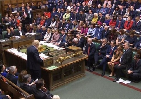 Палата общин Британского парламента одобрила проект о досрочных выборах