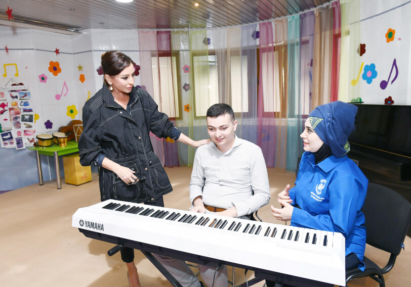 «Мехрибан Алиева подарила нам веру в лучшее будущее для наших детей» - репортаж из Центра реабилитации для детей с синдромом аутизма (Фото)