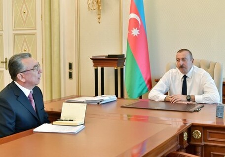 Президент Азербайджана принял главу Исполнительной власти Баку (Обновлено)