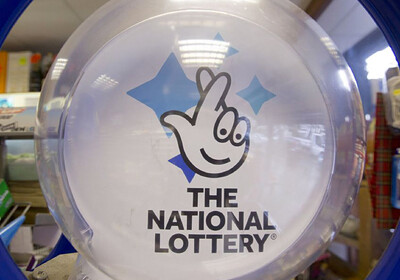 Рассеянность помогла пожилой британке выиграть в лотерею