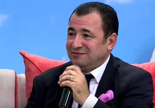 Заслуженный артист Азербайджана исполнил мугам на немецком языке (Видео)