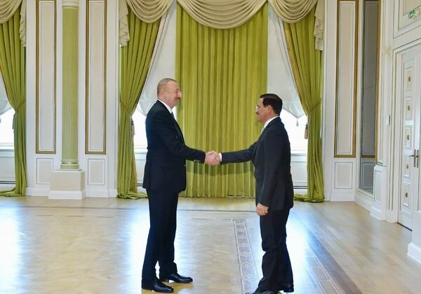 Президент Азербайджана принял делегацию во главе с министром экономики ОАЭ (Фото-Обновлено)