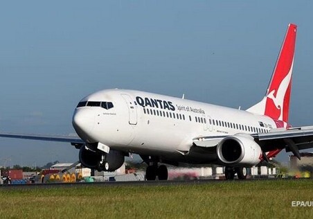 Самолет Qantas совершил рекордный беспосадочный рейс